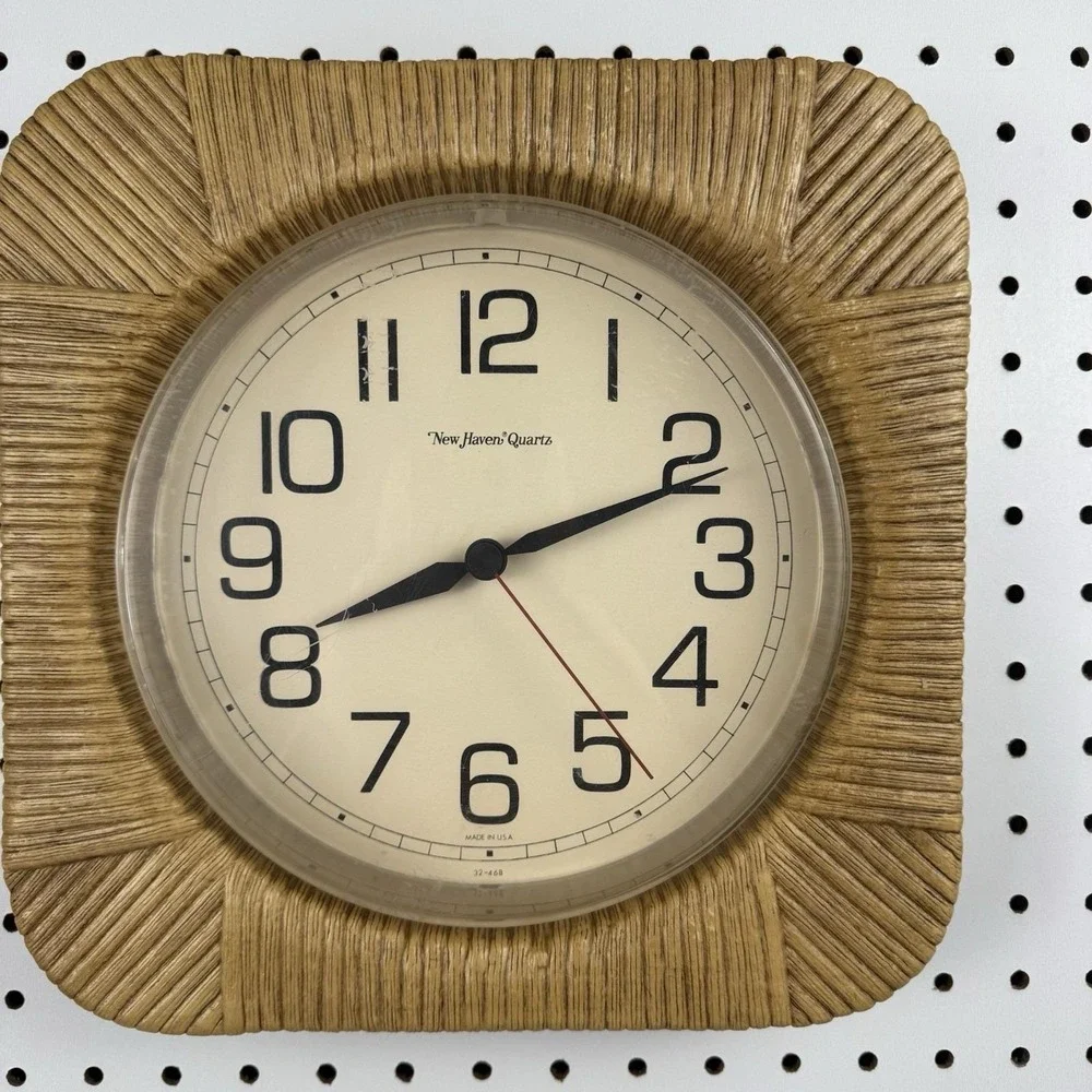 Vtg 1980 New Haven Quartz Wall Clock Faux Wood Frame Boho‎ Farmhouse